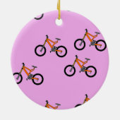 Fietsen op roze keramisch ornament (Achterkant)