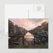 Fietsen op zonsondergang in Amsterdam Briefkaart (Voorkant / Achterkant)