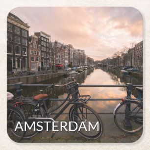 Fietsen op zonsondergang in Amsterdam Kartonnen Onderzetters