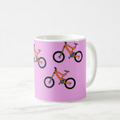 Fietsen patroon op roze koffiemok (Voorkant rechts)