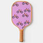 Fietsen patroon op roze pickleball paddle (Achterkant)