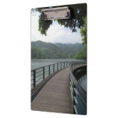 Fietsenbrug over water klembord (Links)