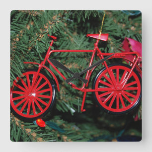 Fietsversiering op een kerstboom vierkante klok