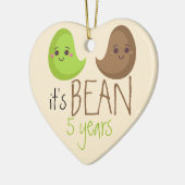 Fifth Funny Wedding Bean Five years couple Keramisch Ornament (Links)