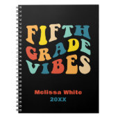 Fifth Grade vibes retro kleuren terug naar school Notitieboek (Voorkant)