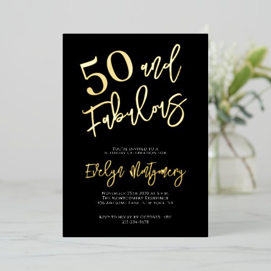 Fifty and Fabulous Gold Black 50th Birthday Party Folie Uitnodiging (Staand Voorkant)