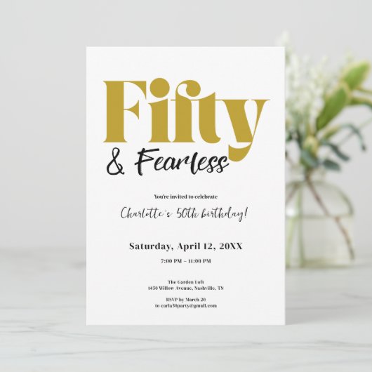 Fifty & Fearless 50th Birthday Invitation Kaart (Staand voorkant)