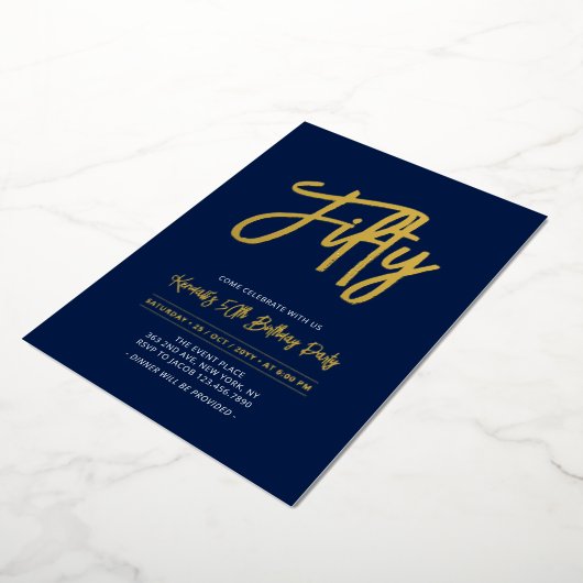 Fifty | Navy Chic Script 50th Birthday Party Folie Uitnodiging (Gedraaid)