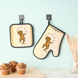 Figdewdrop Juggling Squirrel gold pot holders Ovenwant & Pannenlap Set
