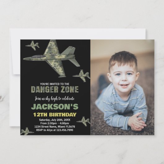 Fighter Jet Verjaardag Uitnodigingen Groen Zwart F (Voorkant)
