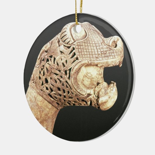 Figurehead of a Viking Longship, gevonden in Osebe Keramisch Ornament (Links)