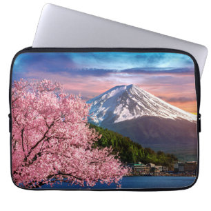 Fiji Mountain Japan-laptophoes Laptop Sleeve