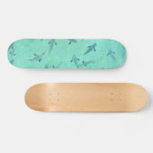 Fiji zwemt in helder blauw skateboard (Horizontaal)