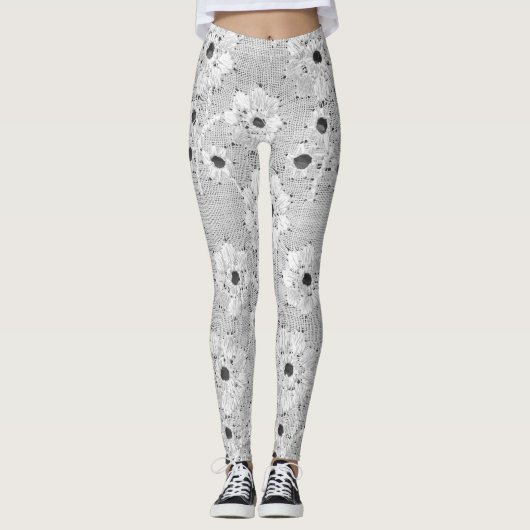 Fijn wit kant: Elegance  Leggings (Voorkant)