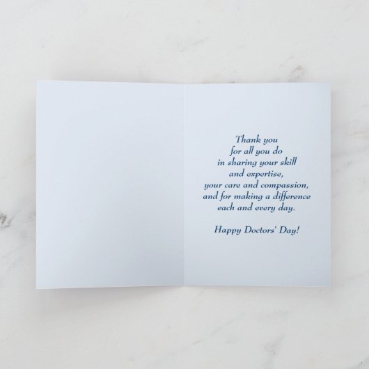 Fijne Artsen Dag. Rode anjnatie, aangepast Kaart (Binnen)