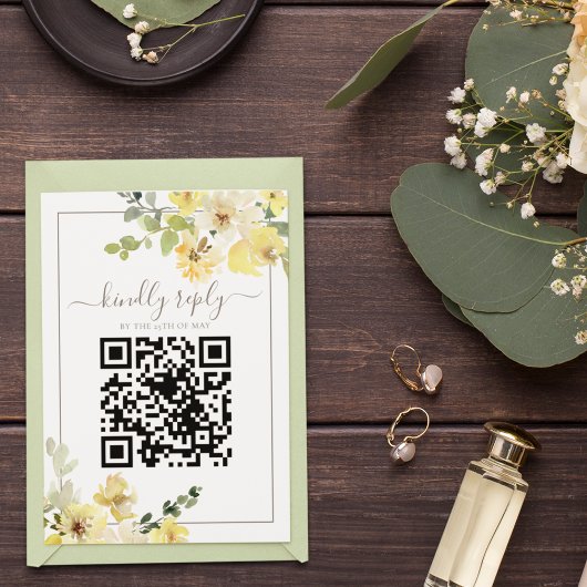 Fijne Gele Floral Sage QR Code Zomerbruiloft RSVP Kaartje