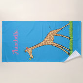Fijne giraf met vlindervlieger cartoon strandlaken (Voorkant)