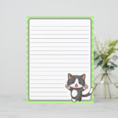 Fijne grijze kat op papier met een groene buitenka (Staand voorkant)