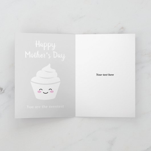 Fijne Moederdag met schattige roze taart Kaart (Binnen)