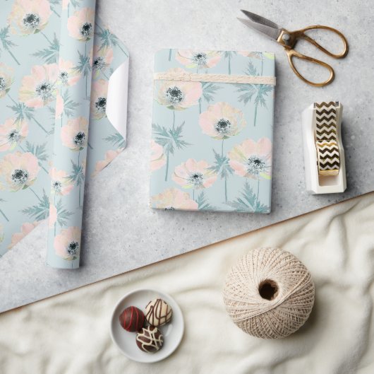 Fijne roze anemonen. cadeaupapier (Crafts)