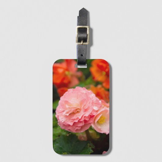 Fijne roze bloem na de regen bagagelabel (Voorkant (verticaal))