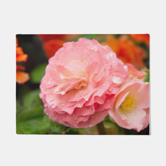Fijne roze bloem na de regen deurmat (Voorkant)