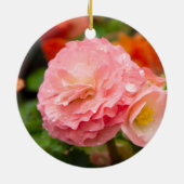 Fijne roze bloem na de regen keramisch ornament (Achterkant)