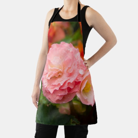 Fijne roze bloem na de regen schort (Insitu)