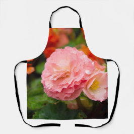 Fijne roze bloem na de regen schort