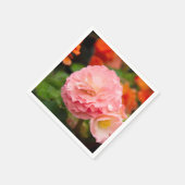 Fijne roze bloem na de regen servet (Hoek)