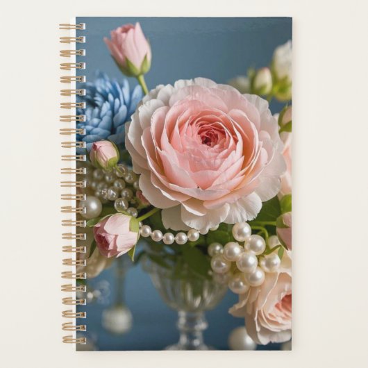Fijne roze roos met parel in vaas planner (Voorkant)