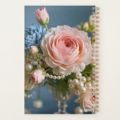Fijne roze roos met parel in vaas planner (Achterkant)