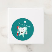 Fijne tandheelkundige verzorging met tandenborstel bedankjes labels (In situ)