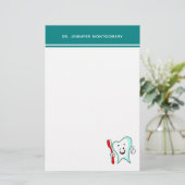 Fijne tandheelkundige verzorging met tandenborstel briefpapier (Staand voorkant)