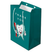 Fijne tandheelkundige verzorging met tandenborstel medium cadeauzakje (Achterkant Gekanteld)