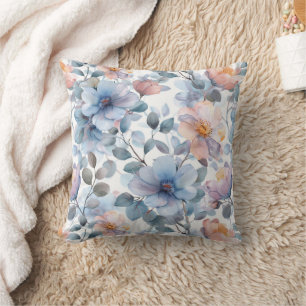 Fijne waterverf bloemenmotief in pastelkleur kussen
