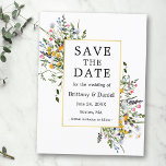 Fijne Waterverf Wildbloemen Goud sparen de datum Briefkaart<br><div class="desc">Moderne Waterverf Wildflower Wedding Wedding Verloving Aankondiging Bespaar De datum van Briefkaart omvat gele,  roze,  paarse,  stoffige blauwe en witte wilde bloemen,  eucalyptusbladeren,  sage groene bladeren en andere botanische groenery op een gouden lijst.</div>