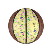 Fijne wilde bloemen in lichtgeel. Custom Basketbal (Verticaal)