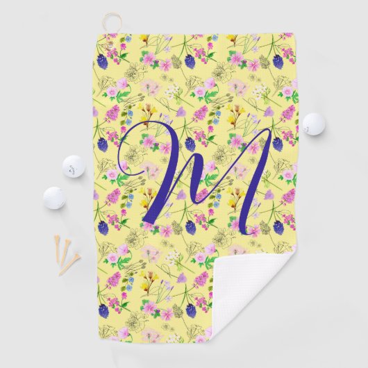 Fijne wilde bloemen in lichtgeel. Custom. Golfhanddoek (Insitu)