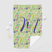 Fijne wilde bloemen in lichtgroen. Custom. Golfhanddoek (Insitu)