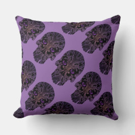 Filigree Skull in Shades of Paars Kussen