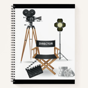 Filmregisseursstoel en vintage filmcameraset notitieboek