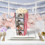 Filmstrook Gestript Gepersonaliseerde Trouwdag Bedankdoosjes<br><div class="desc">Maak indruk met deze popcorn dozen met Filmstrook  foto sjabloon - Gestript Gepersonaliseerde Trouwdag . Geweldig voor popcorn of andere snacks en traktaties. Deze dozen van Ricaso zijn ontworpen in een traditioneel rood-wit gestreept patroon. perfect voor een filmthema-huwelijk.</div>