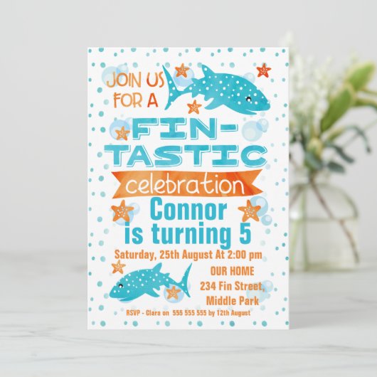 Fin-tastic Whale Shark Verjaardag Uitnodiging (Staand voorkant)