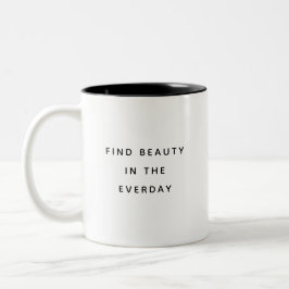 Find Beauty Typography Modern Two-Tone Mug Tweekleurige Koffiemok