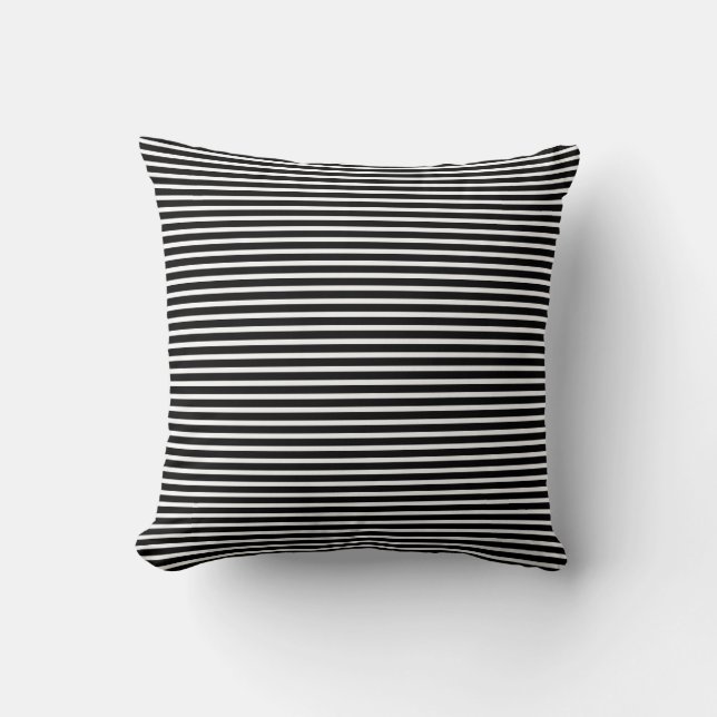 Fine Stripes Black en White Pillow Kussen (Voorkant)