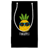 Fineapple Funny Pineapple Pun Dark BG Klein Cadeauzakje (Voorkant)