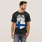 Finland Flag Siberian Husky Dog In Pocket T-shirt (Voorkant volledig)