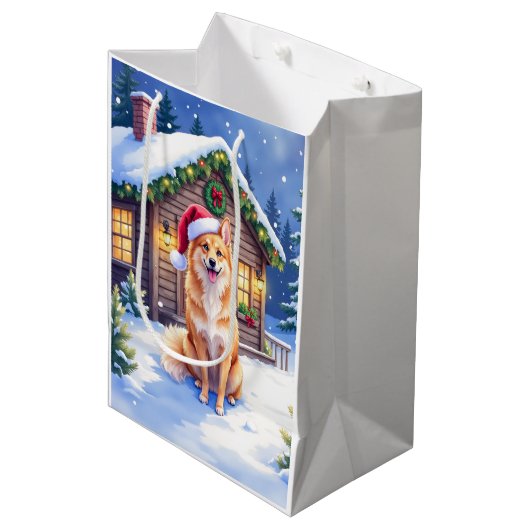 Finnish Spitz Snowy Cabin Santa Hat Christmas Art Medium Cadeauzakje (Voorkant Gekanteld)