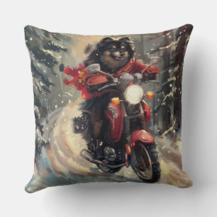 Finse Lapphond rijdt op een motorfiets met Kerstmi Kussen
